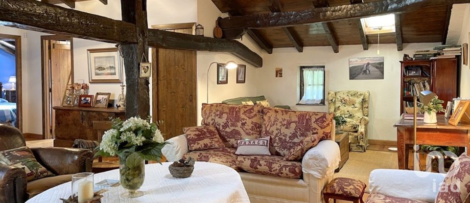 Lodge 4 bedrooms of 240 m² in Arantza (31790)