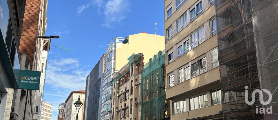 Edificio de 3.841 m² en Valladolid (47001)
