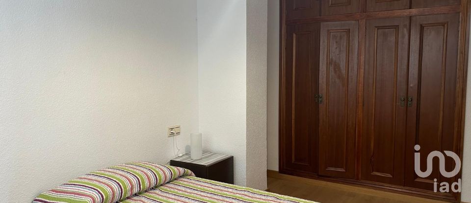 Apartment 2 bedrooms of 100 m² in Salamanca (37001)