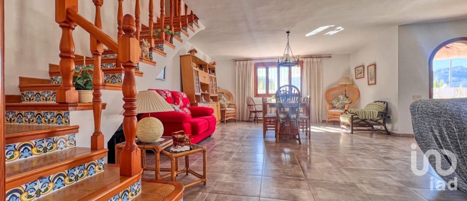 Cottage 3 bedrooms of 224 m² in Playa Santa Ana (03779)