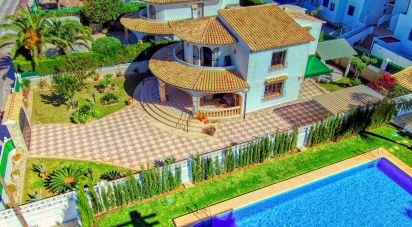Cottage 3 bedrooms of 224 m² in Playa Santa Ana (03779)