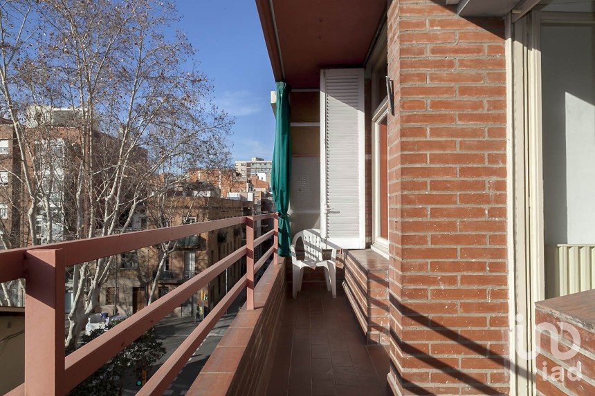 Appartement 3 chambres de 75 m² à Barcelona (08016)