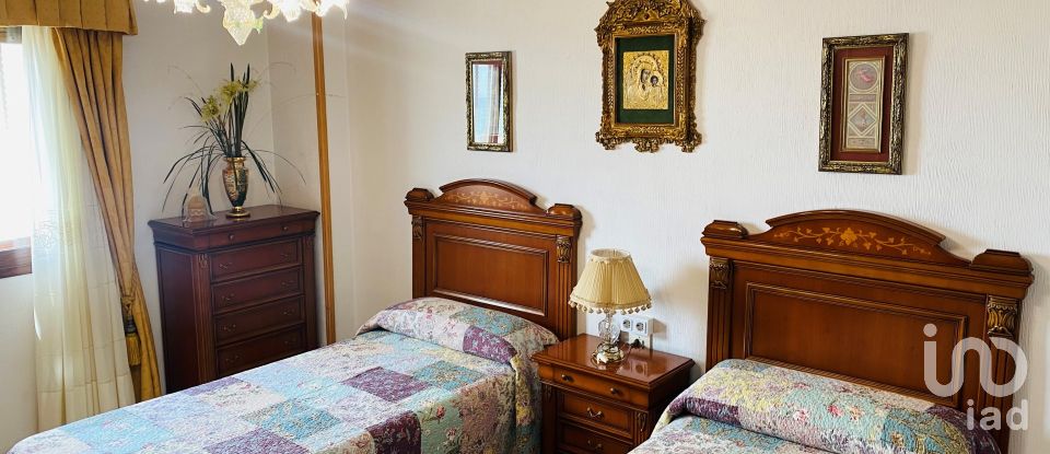 Casa adossada 5 habitacions de 560 m² a El Campello (03560)