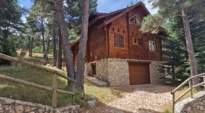 Lodge 2 bedrooms of 155 m² in La Coma (25284)
