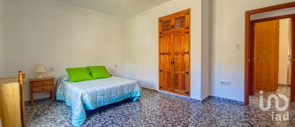 Maison 3 chambres de 327 m² à Patró (03788)