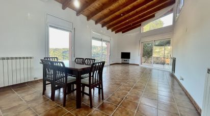 House 4 bedrooms of 269 m² in Sant Fost de Campsentelles (08105)