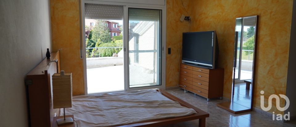 House 5 bedrooms of 416 m² in Olèrdola (08734)