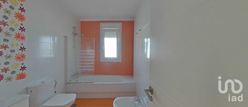 Pis 2 habitacions de 80 m² a Chiclana de la Frontera (11130)