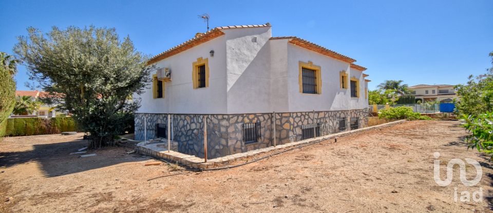 Cottage 7 bedrooms of 525 m² in Dénia (03700)