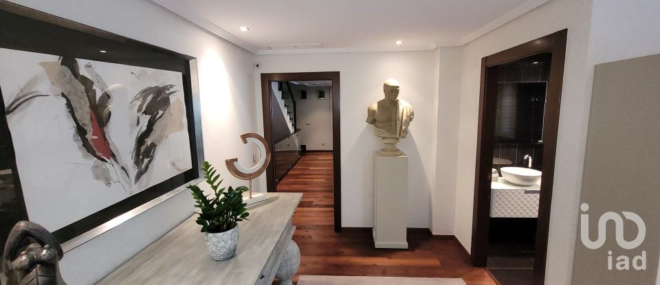 Casa 3 habitaciones de 254 m² en Oion (01320)