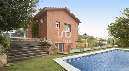 Maison 4 chambres de 190 m² à Sant Cugat del Vallès (08198)