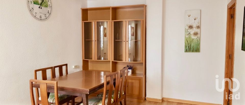 Piso 4 habitaciones de 92 m² en Alicante/Alacant (03006)