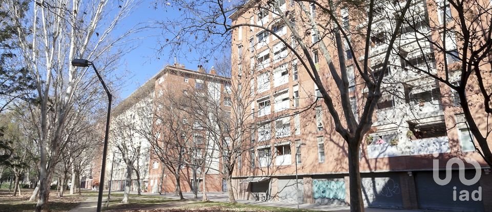 Superfície variada 5 habitacions de 228 m² a Barcelona (08020)