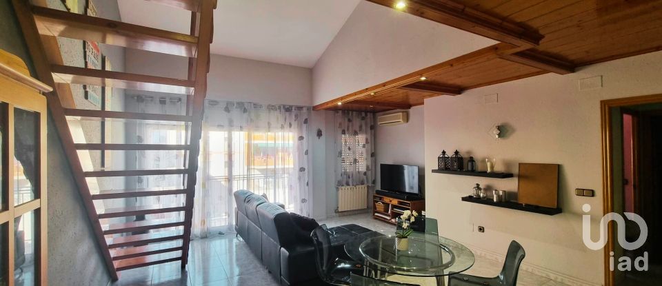 Duplex 5 bedrooms of 130 m² in Castellbisbal (08755)