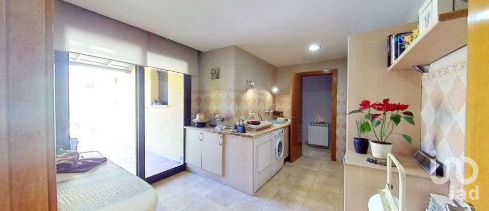 Gîte 4 chambres de 356 m² à Banyeres del Penedès (43711)