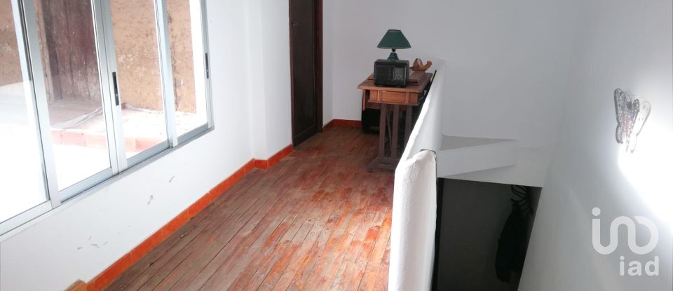 House 5 bedrooms of 307 m² in San Feliz de Orbigo (24287)