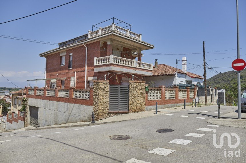 Lodge 5 bedrooms of 354 m² in Montcada i Reixac (08110)
