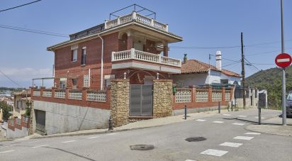 Maison 5 chambres de 354 m² à Montcada i Reixac (08110)
