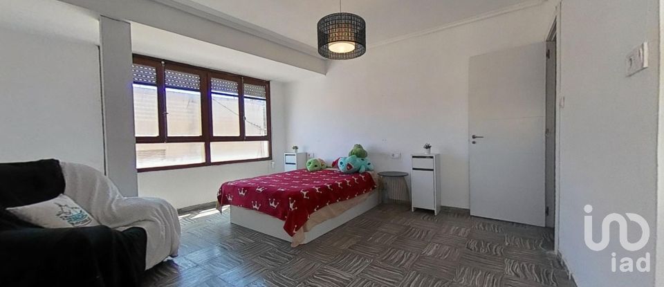 Appartement 4 chambres de 136 m² à Almazora/Almassora (12550)