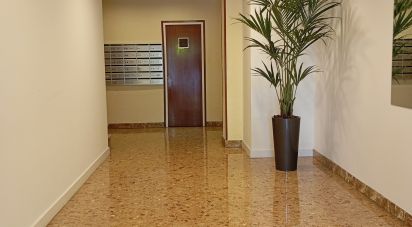 Appartement 4 chambres de 84 m² à Barcelona (08024)