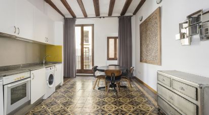 Piso 3 habitaciones de 143 m² en Barcelona (08003)