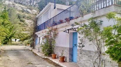 Casa 5 habitaciones de 138 m² en Simat de la Valldigna (46750)