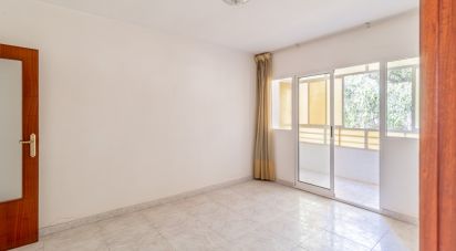 Pis 3 habitacions de 72 m² a Alicante/Alacant (03008)
