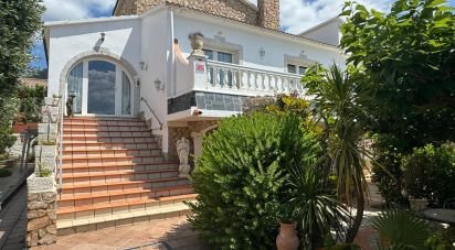 Traditional house 4 bedrooms of 450 m² in Roses (17480)