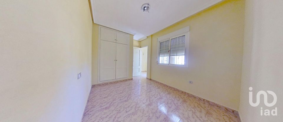 Casa 3 habitaciones de 96 m² en Nucleo Orihuela-Costa (03189)