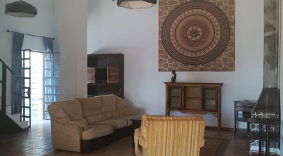 Cottage 6 bedrooms of 100 m² in Carmona (41410)