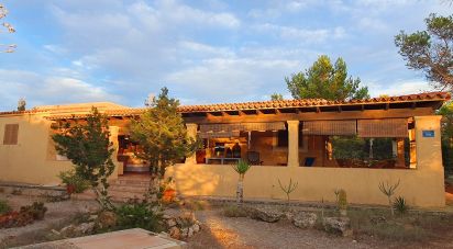 Country home 2 bedrooms of 200 m² in Sant Francesc de Formentera (07860)