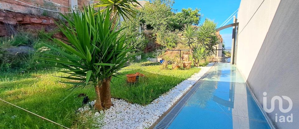 Chalet 4 habitaciones de 393 m² en Cervelló (08758)