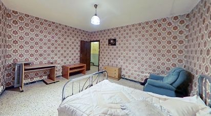 Townhouse 4 bedrooms of 145 m² in Aguarón (50408)