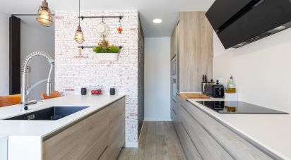 Casa 4 habitaciones de 230 m² en Sabadell (08208)