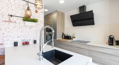 Casa 4 habitaciones de 230 m² en Sabadell (08208)