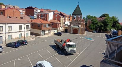 Apartment 3 bedrooms of 130 m² in Astorga (24700)