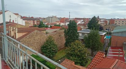 Apartment 4 bedrooms of 84 m² in La Bañeza (24750)