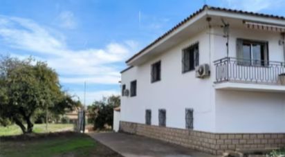 Country home 8 bedrooms of 413 m² in Lleida (25192)