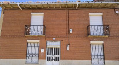 Village house 4 bedrooms of 132 m² in Pajares de los Oteros (24209)