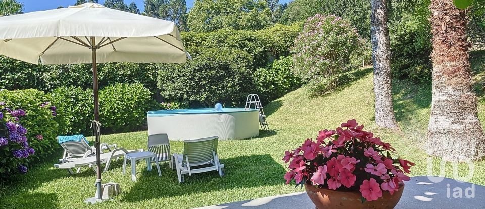 Châlet 4 chambres de 763 m² à Campaño (36157)