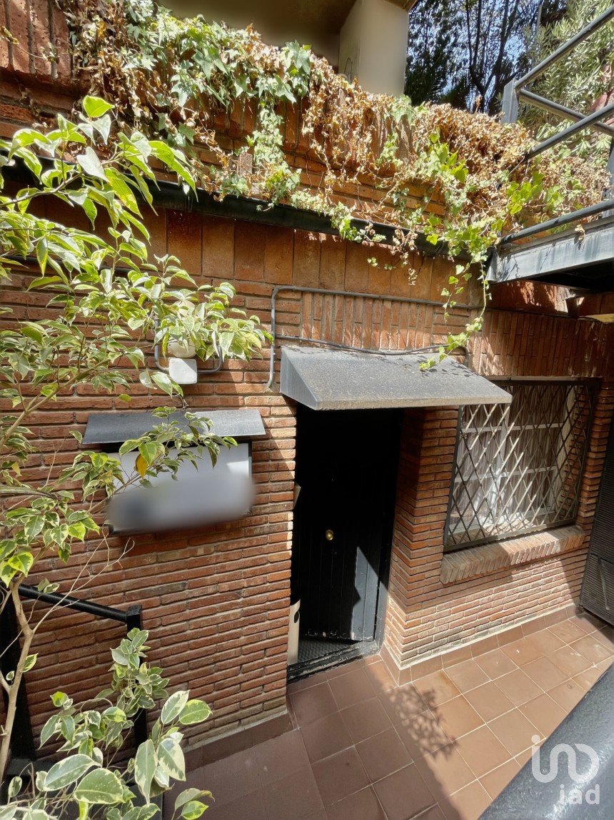 Shop / premises commercial of 184 m² in Barcelona (08022)