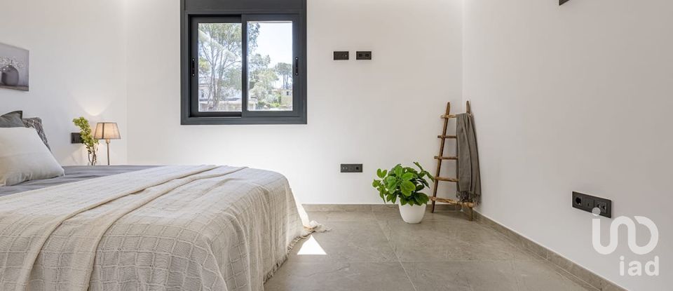 Châlet 5 chambres de 332 m² à Canyelles (08811)