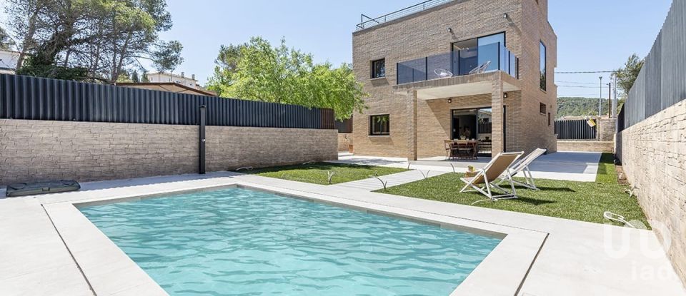 Châlet 5 chambres de 332 m² à Canyelles (08811)