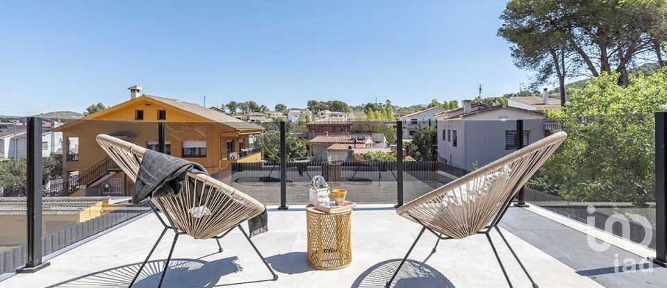 Châlet 5 chambres de 332 m² à Canyelles (08811)