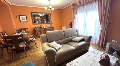 Casa de muntanya 3 habitacions de 259 m² a La Virgen del Camino (24198)