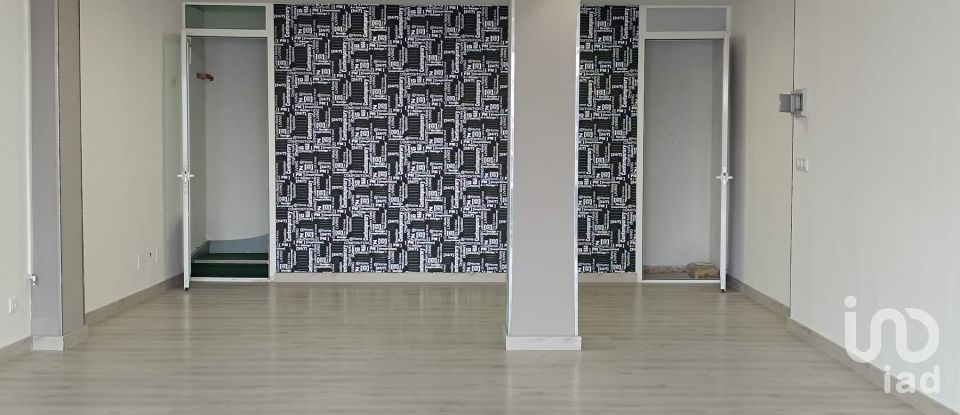 Shop / premises commercial of 150 m² in Torrelavega (39300)