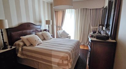 Pis 4 habitacions de 130 m² a Pontevedra (36001)