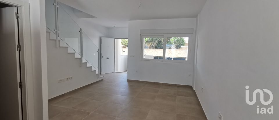 Mansion 3 bedrooms of 105 m² in Pilar de la Horadada (03190)