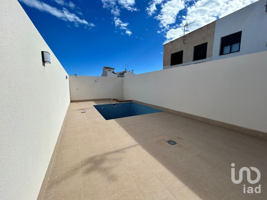 Mansion 3 bedrooms of 105 m² in Pilar de la Horadada (03190)
