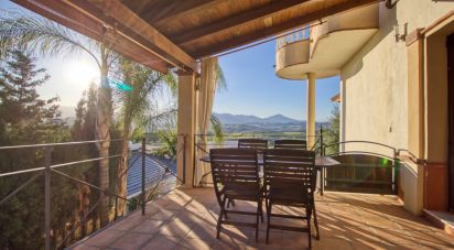 Casa rural 4 habitacions de 258 m² a Coín (29100)